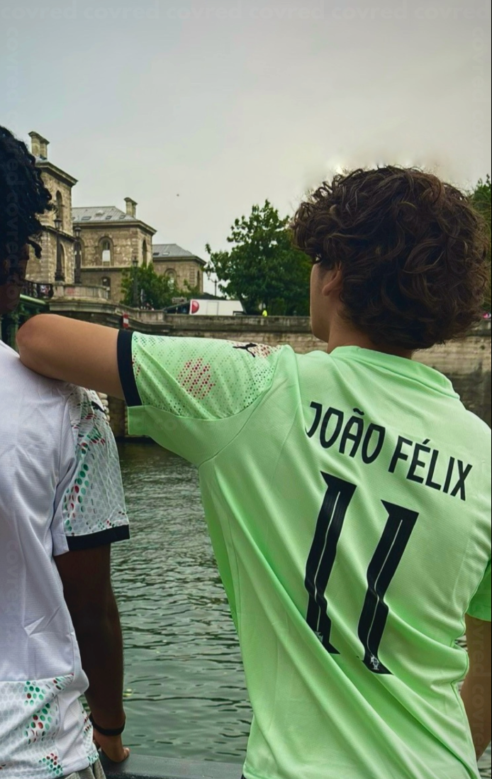 Portugal – Maillot Extérieur 2025 – Vert Menthe & Détails Noir