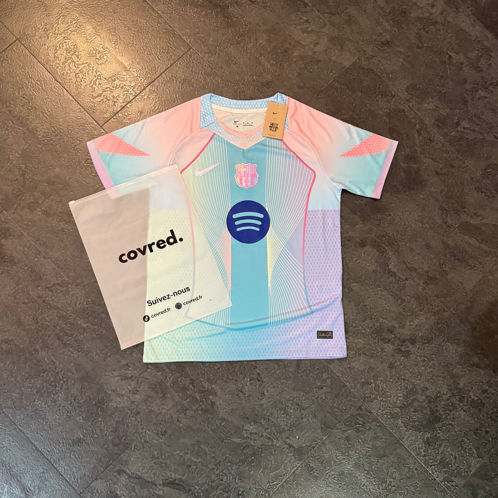 FC Barcelone – Maillot Concept 2025/26 – Édition Pastel