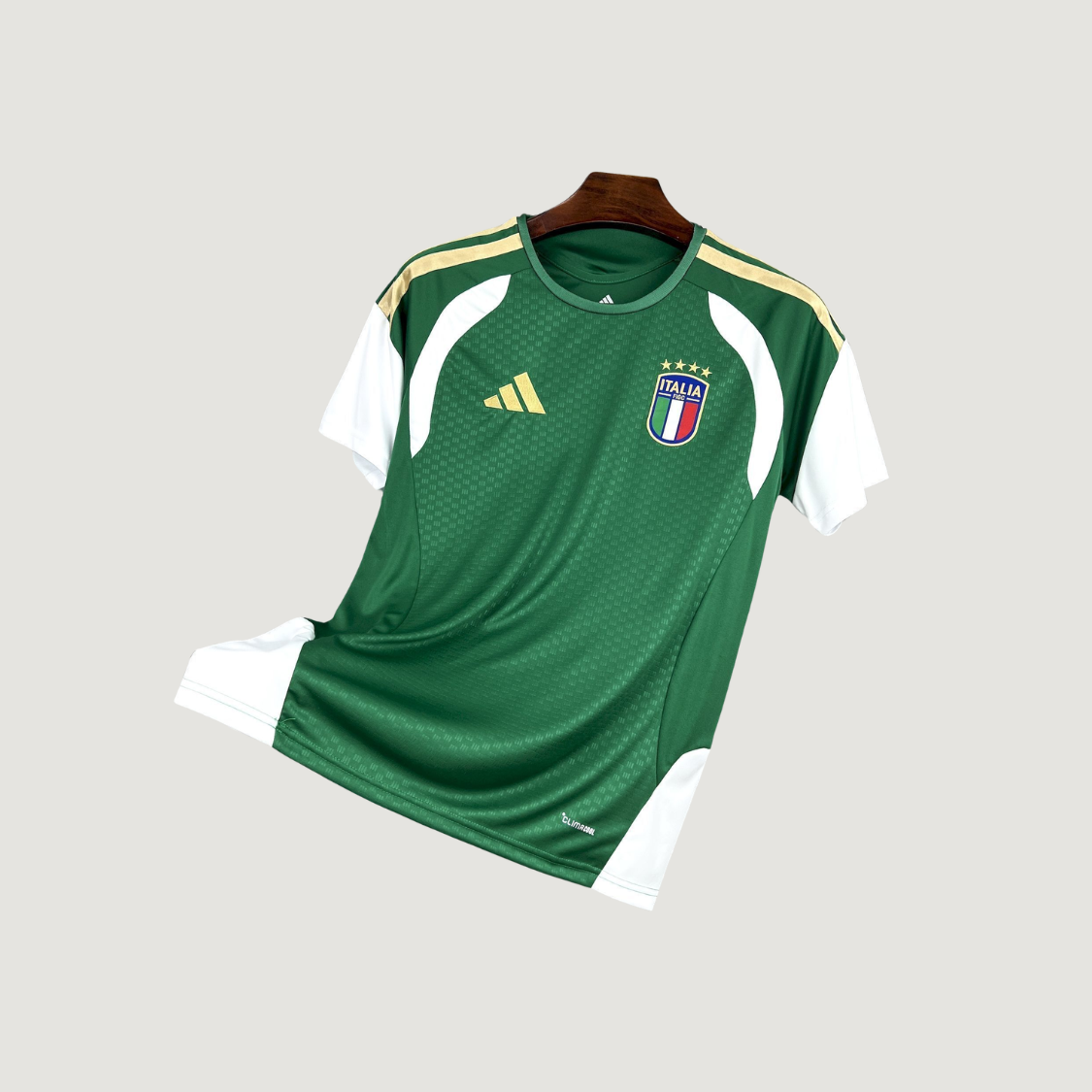 Italie – Maillot Pré-Match Coupe du Monde 2026 (Tiro) – Vert, Blanc, Or