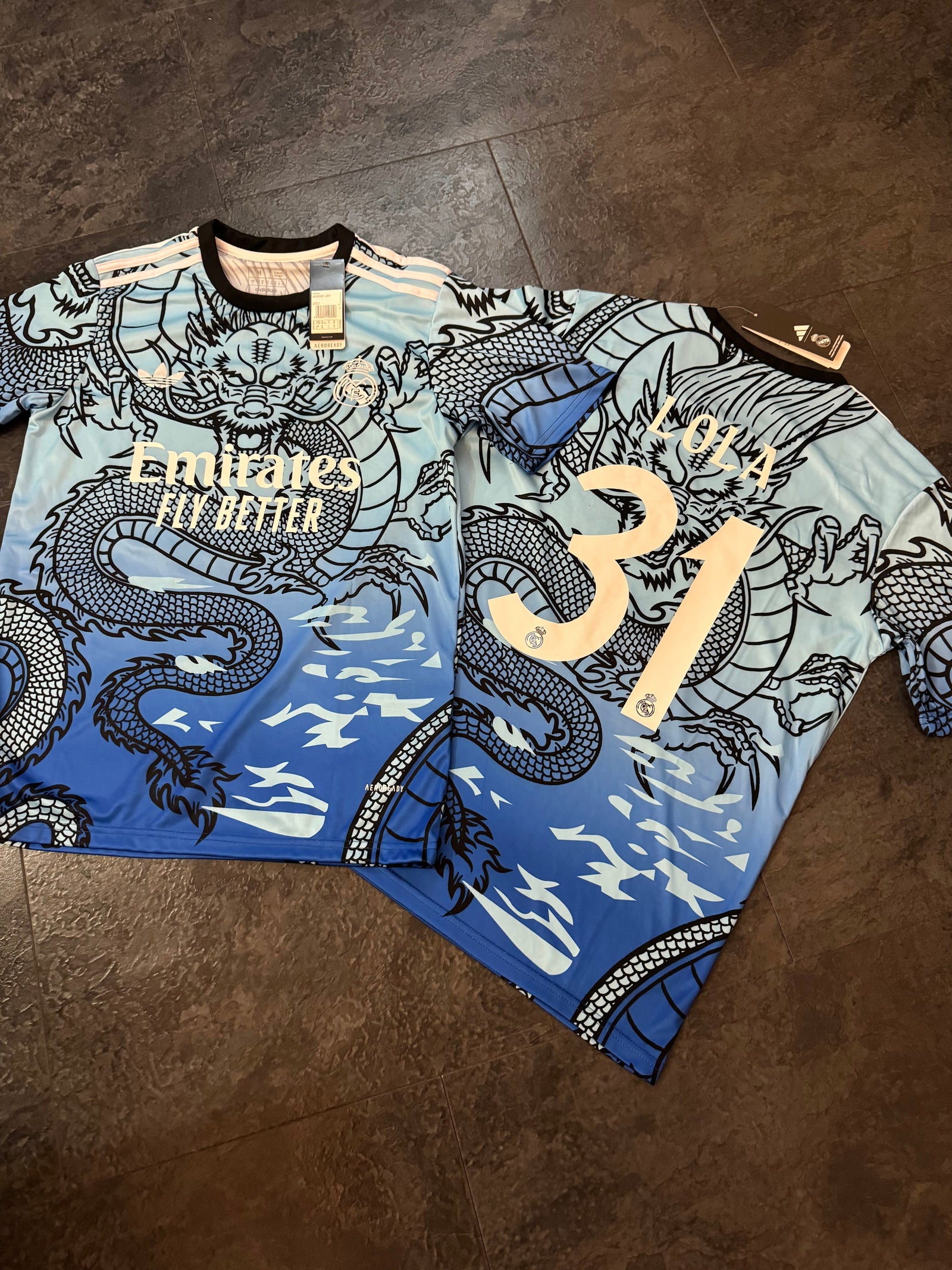 Real Madrid - Maillot Concept - Dragon Bleu