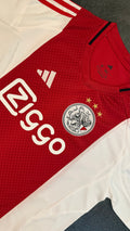 Ajax Amsterdam – Maillot Domicile 2025/2026 – Rouge, Blanc