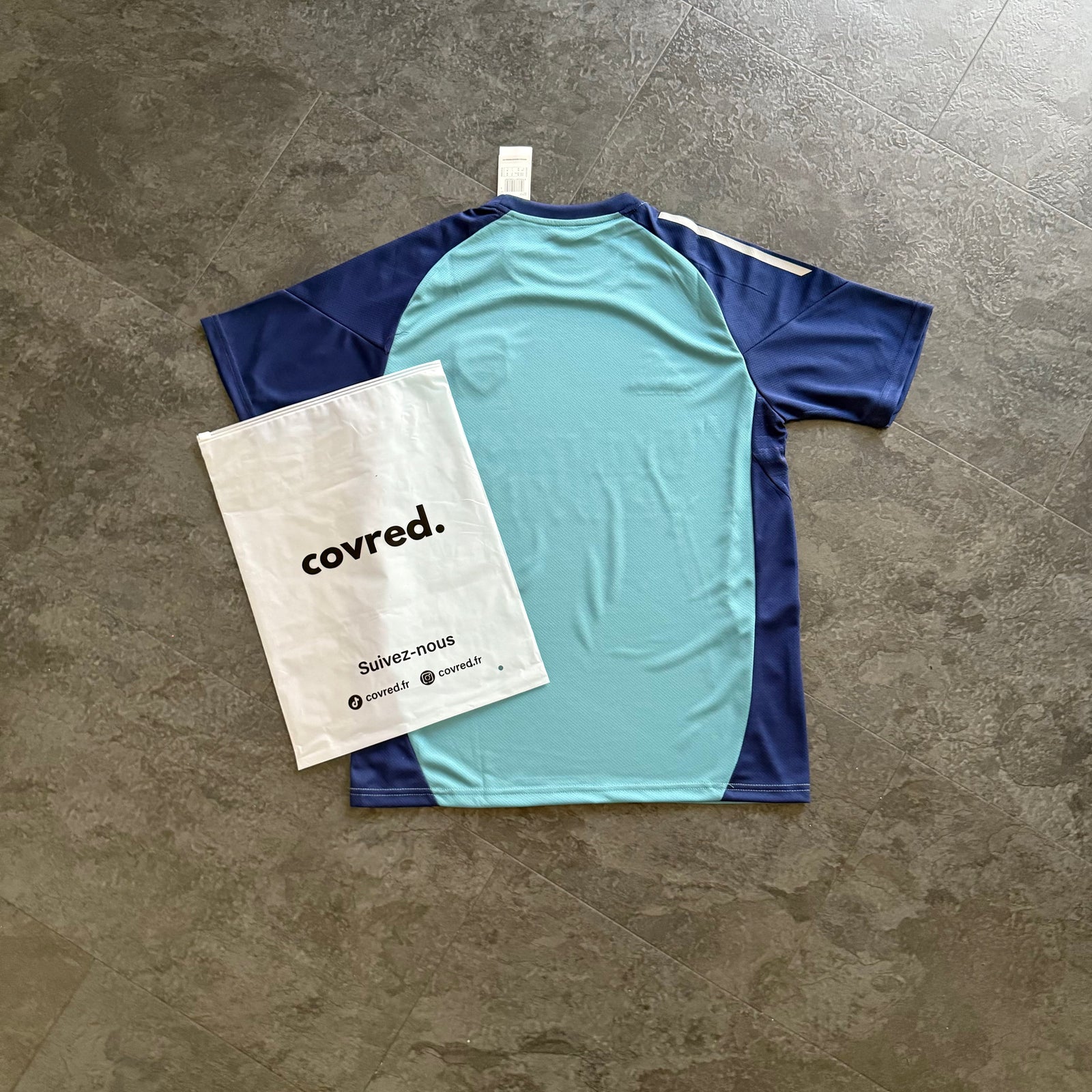 Arsenal – Maillot d’Entraînement 2025/26 – Bleu marine, turquoise